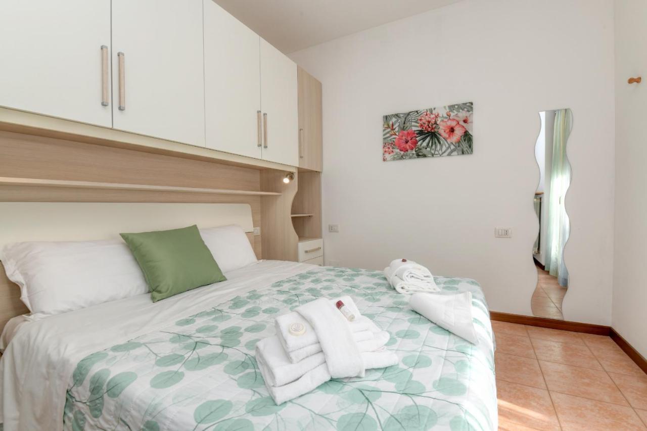 Bell'Italia Holiday Apartment Peschiera Peschiera del Garda Esterno foto
